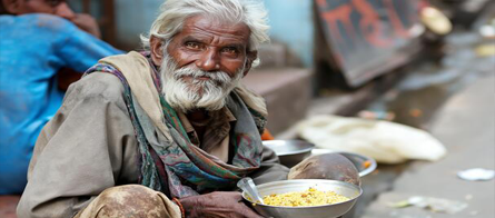 donating-food-in-effected-disaster-areas